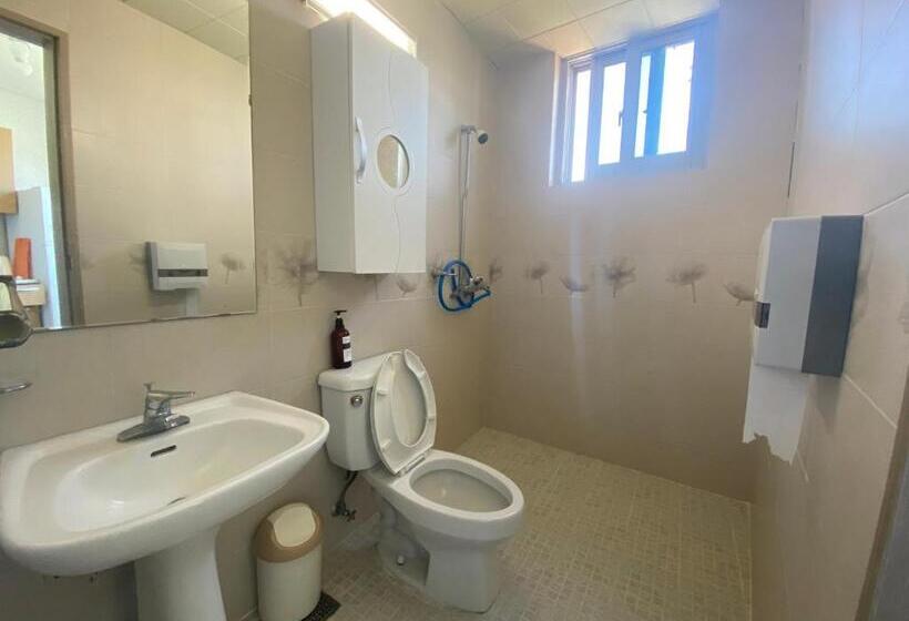 Семейный Номер, Namhae Kkotnae Village Pension