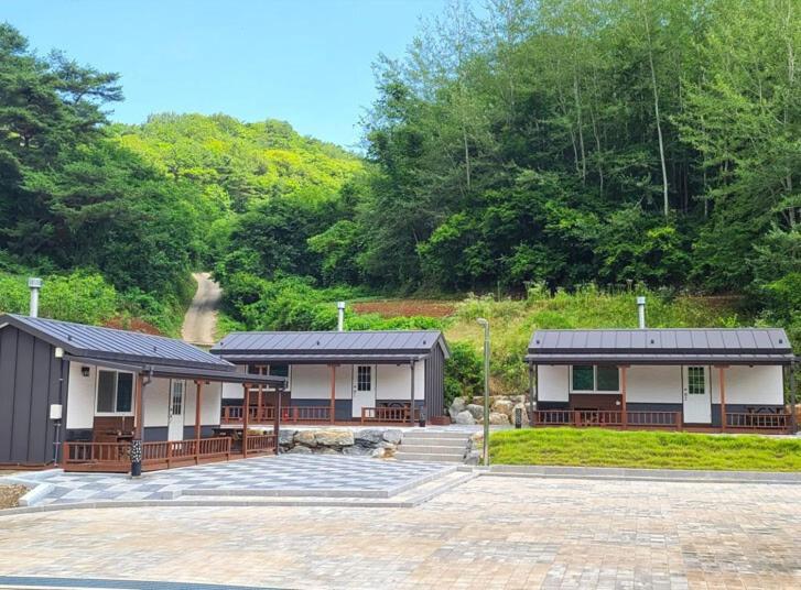 חדר סטנדרט לארבעה, Yeongwol Taehwasan Village Experience Pension