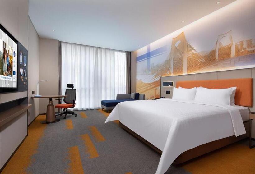Номер Superior, Hampton By Hilton Guigang