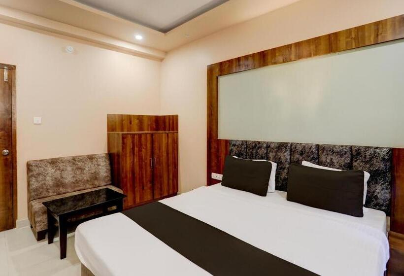 اتاق کلاسیک سه تخته, Oyo Ruby House