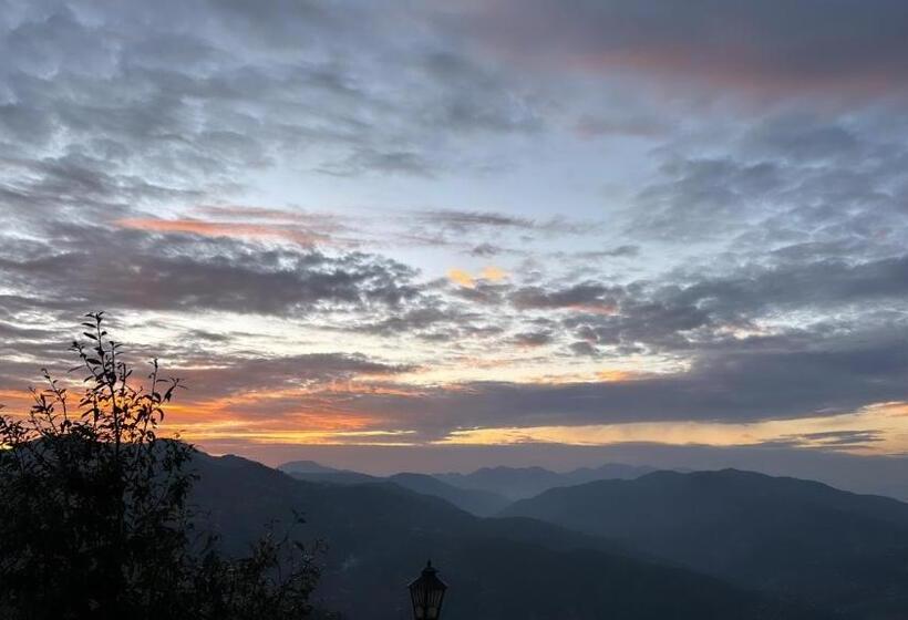 스탠다드 룸 킹사이즈 침대, Blue Lotus Resort