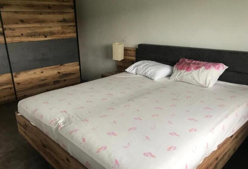 디럭스 룸, N.a.d Resort Complex Srl