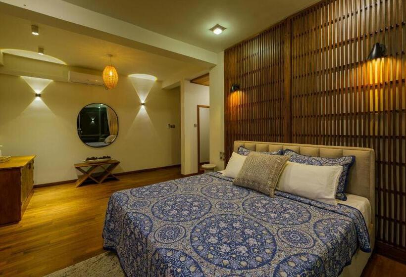 Pokój Deluxe, Majentra Ella