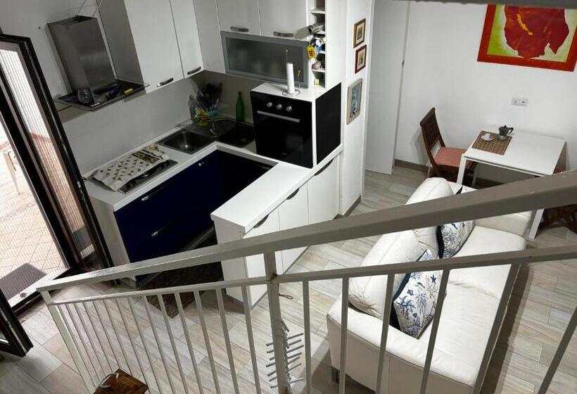 فيلا غرفة نوم واحدة مطلّة علي البحر, Sunsea House Copanello