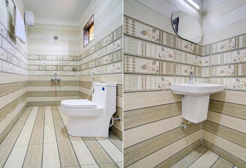 三人经典房间, O Catha Castle