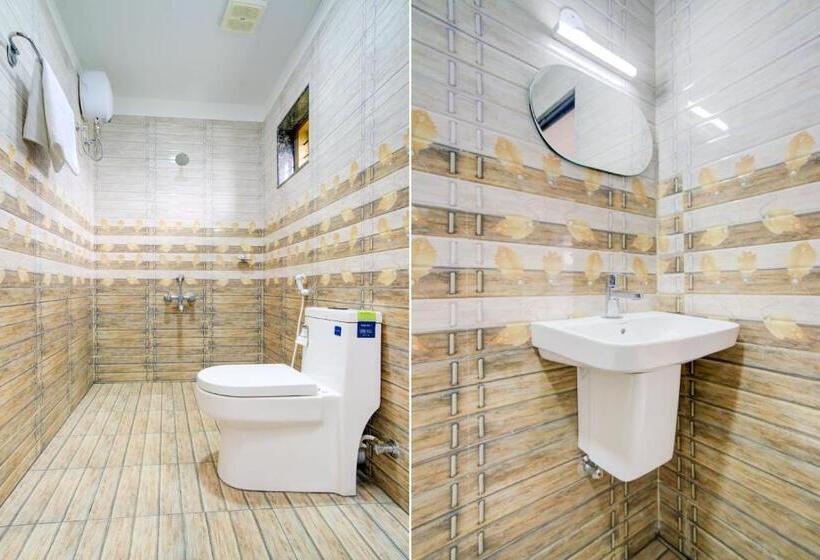 三人经典房间, O Catha Castle