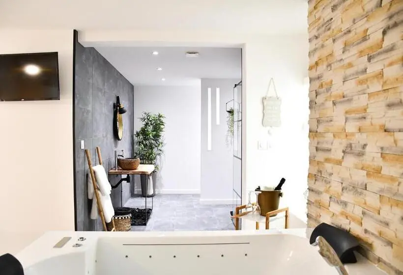 Huoneisto 1 Makuuhuone, Les Nuits D Olympe   Suite & Spa Privatif