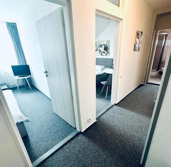 Семейный Номер, Penzión Bach