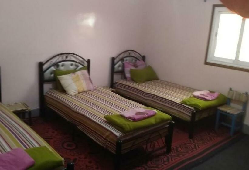 Номер Стандарт Трехместный, Auberge De La Jeunesse