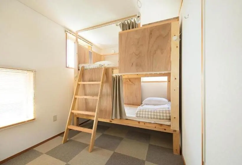 スタンダードルーム、2段ベッド共用バスルーム, Sai No Tsuno Guest House