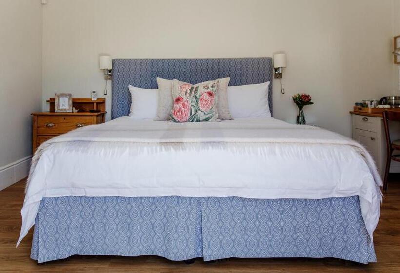 스탠다드 룸 킹사이즈 침대, Cornerstone Manor