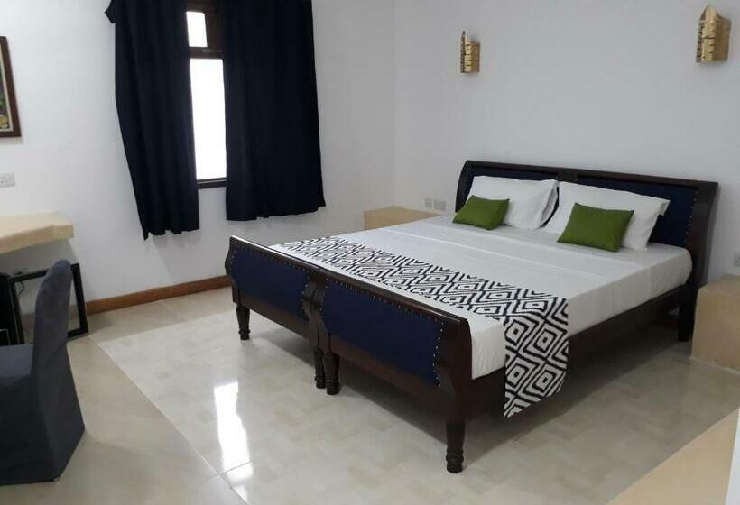 اتاق لوکس, 27 Cafe Zanzibar Airport