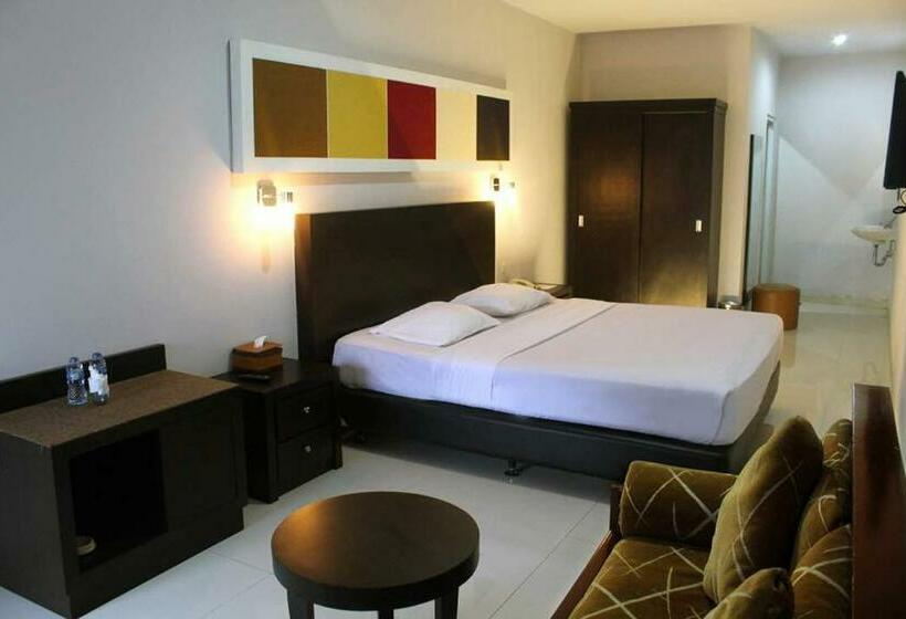 Deluxe Szoba Kind Size Bed, Ariandri Puncak