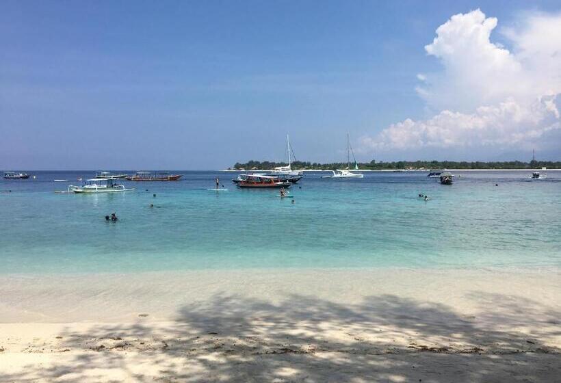 اتاق سه نفره دلوکس با چشم‌انداز دریا, Gili Turtle Beach Resort
