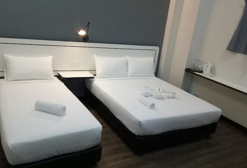 غرفة ديلوكس ثلاثية, Nuevo Boutique Hotel, Kota Kemuning, Shah Alam