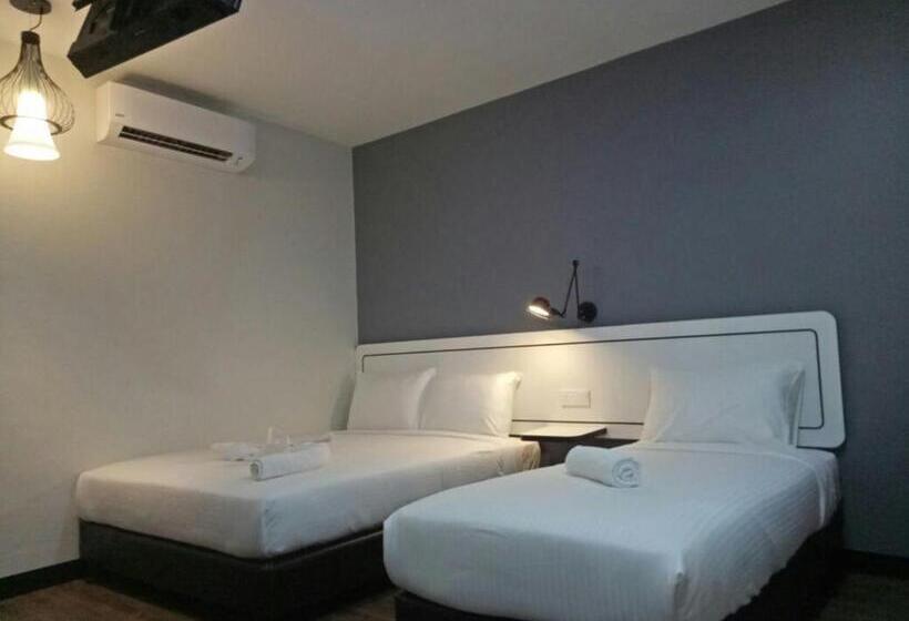Трехместный Номер Deluxe, Nuevo Boutique Hotel, Kota Kemuning, Shah Alam