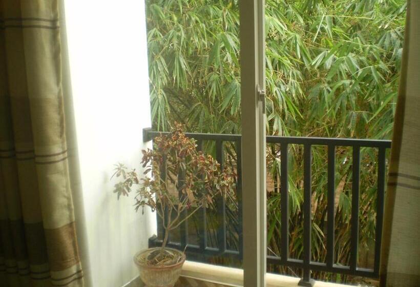 Номер Стандарт Трехместный, Pearl Gate