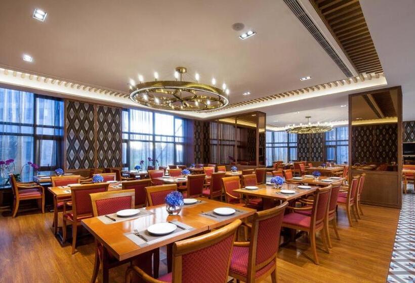 스탠다드 룸 킹사이즈 침대, Ramada Shanghai Songjiang