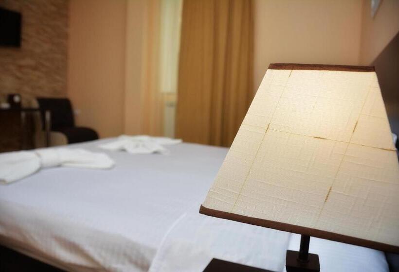 Номер Комфорт, Vayk Hotel And Tourism Center