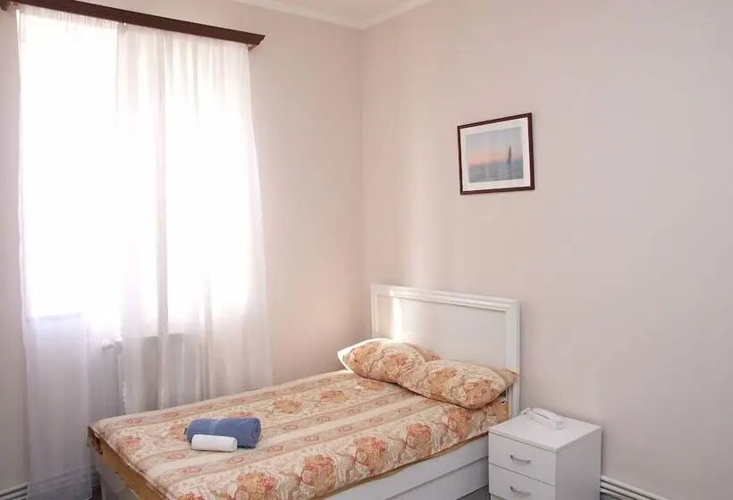 اتاق استاندارد یک نفره, Vayk Hotel And Tourism Center