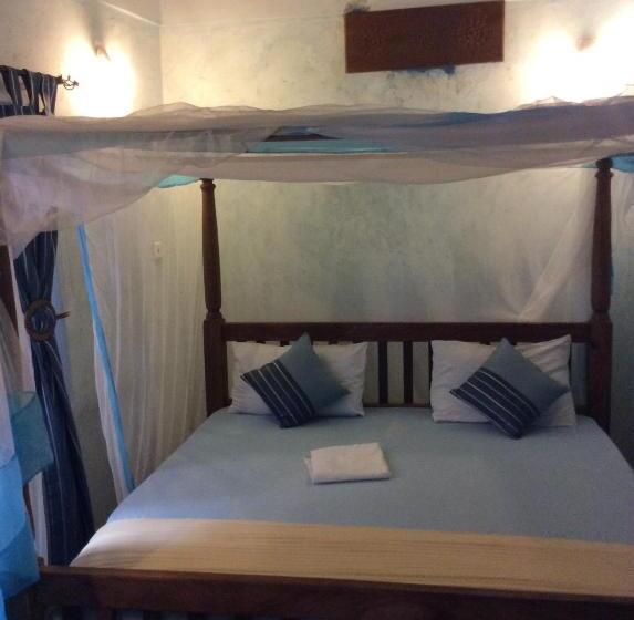 标准间, Kiponda B&b