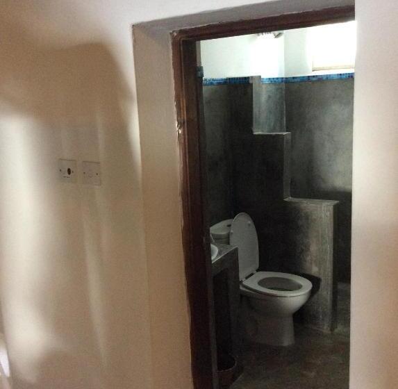 标准间, Kiponda B&b