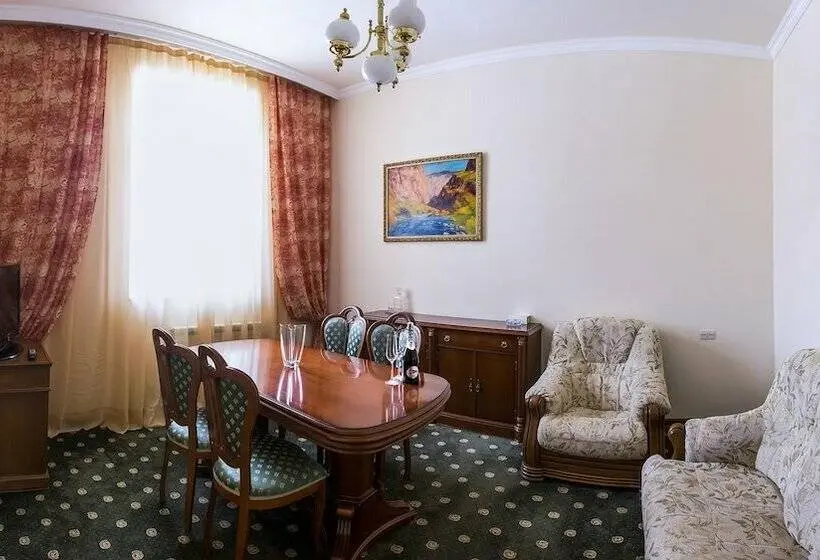 スイート, Armenia