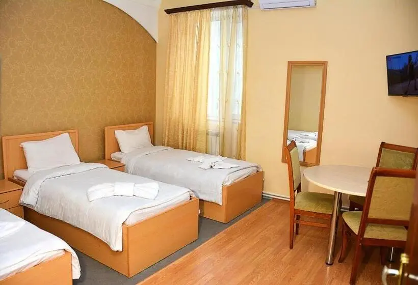 اتاق استاندارد سه نفره, Vayk Hotel And Tourism Center