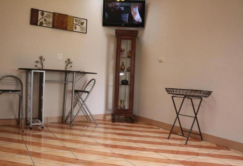 غرفة قياسية رباعية, Hostería Estancia El Angel