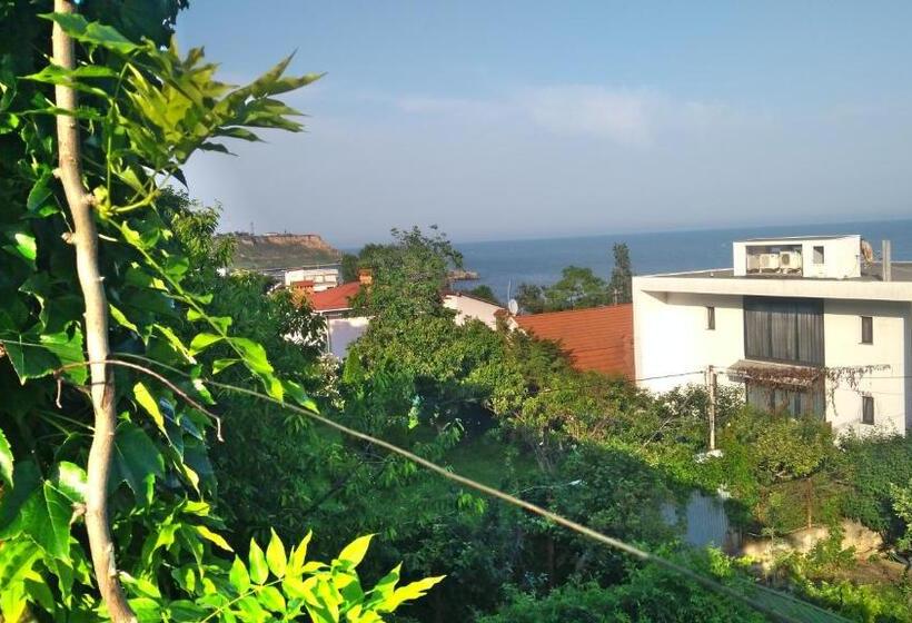 اتاق استاندارد با بالکن, уютный дом у моря