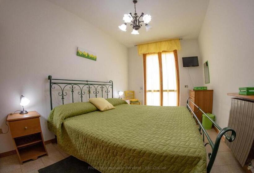 Standard room with outdoor bath, Casa Vacanze Nonna Angela