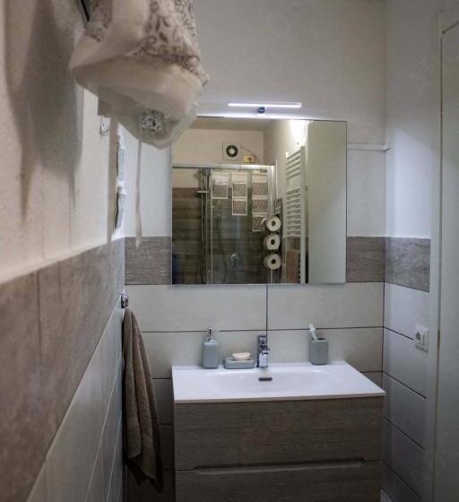 Standard room with outdoor bath, Casa Vacanze Nonna Angela