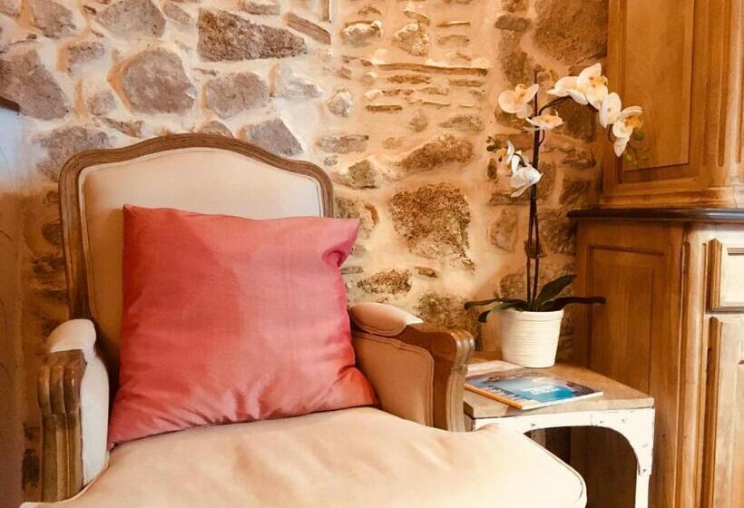 غرفة ديلوكس مطلّة علي البحر مزوَّدة بشُرفة, Perla Del Borgo Bed And Breakfast