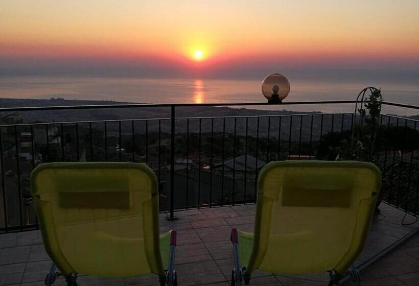 غرفة ديلوكس ذات إطلالة جانبية على البحر, Perla Del Borgo Bed And Breakfast