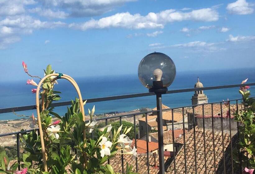 غرفة ديلوكس ذات إطلالة جانبية على البحر, Perla Del Borgo Bed And Breakfast