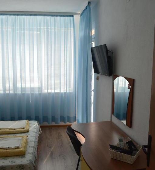 Люкс 2 Спальни, Yanis