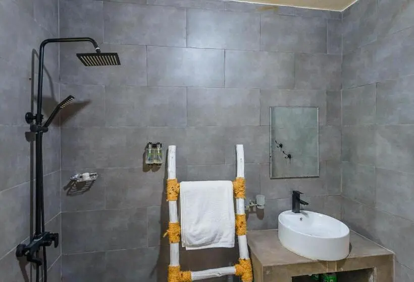 اتاق خانوادگی با چشمانداز دریا, Marea Boutique