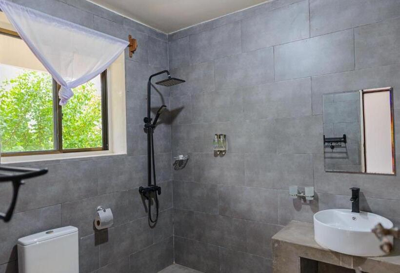 家庭间, Marea Boutique