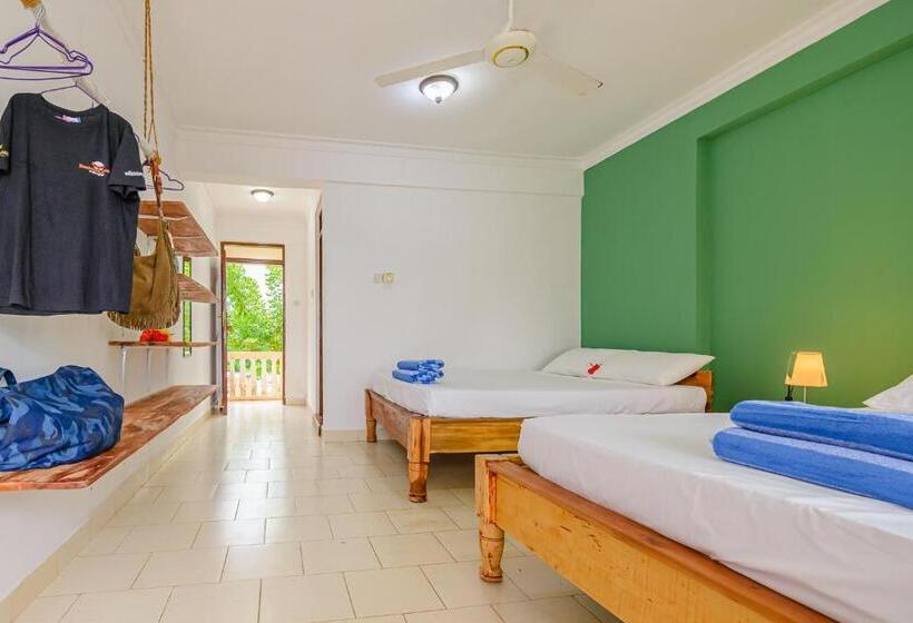 家庭间, Marea Boutique