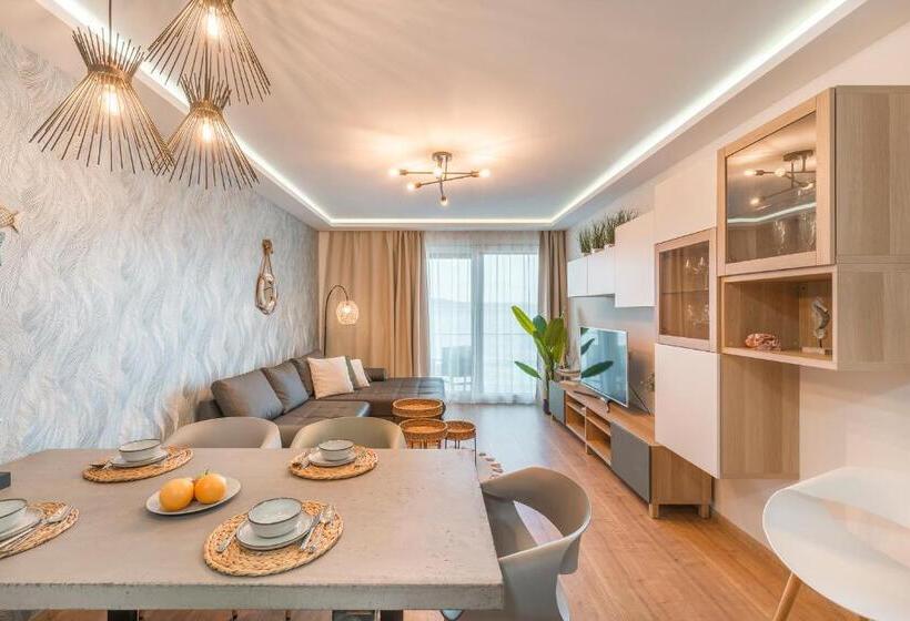 1 Bedroom Apartment Lake View, Sunset Resort Lakeside Apartment