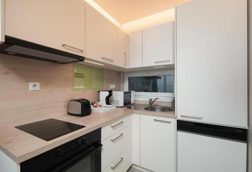 1 Bedroom Apartment Lake View, Sunset Resort   Lakeside Apartment