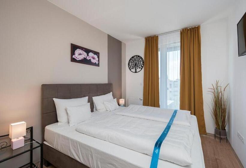 Апартаменты Superior 1 Спальня, Sunset Resort Lakeside Apartment