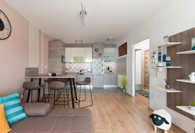 Апартаменты Superior 1 Спальня, Sunset Resort Lakeside Apartment