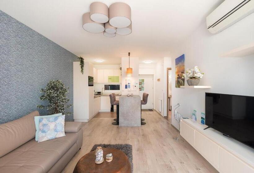 Апартаменты 1 Спальня Нижний Этаж, Sunset Resort Lakeside Apartment