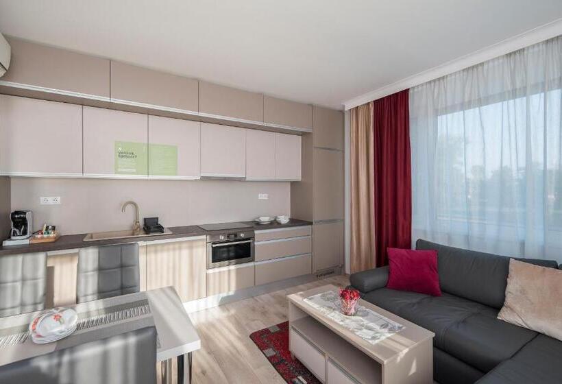 Апартаменты 2 Спальни, Sunset Resort   Lakeside Apartment