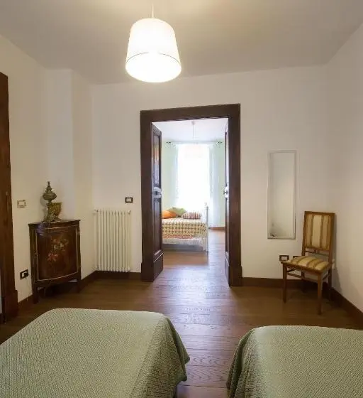 スタンダード4人部屋, Al Belvedere Apartment
