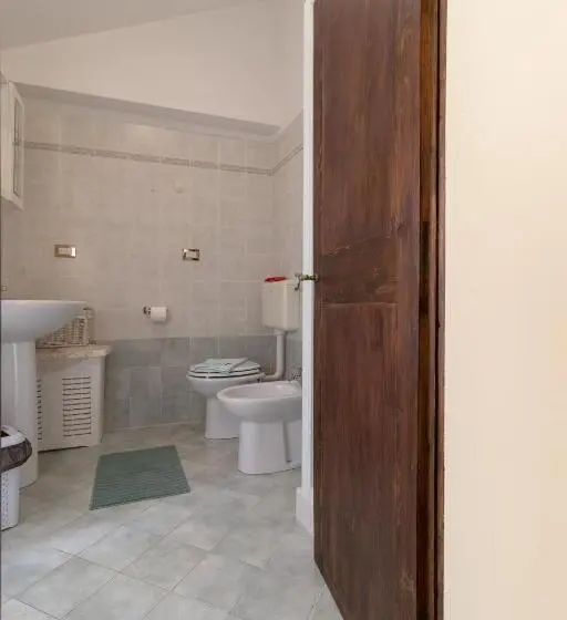 スタンダードトリプルルーム, Al Belvedere Apartment