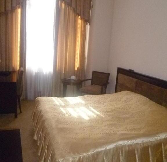 Habitació Superior Individual, Hamkor