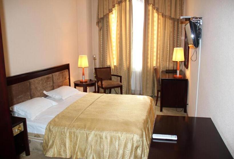 Habitació Superior Individual, Hamkor