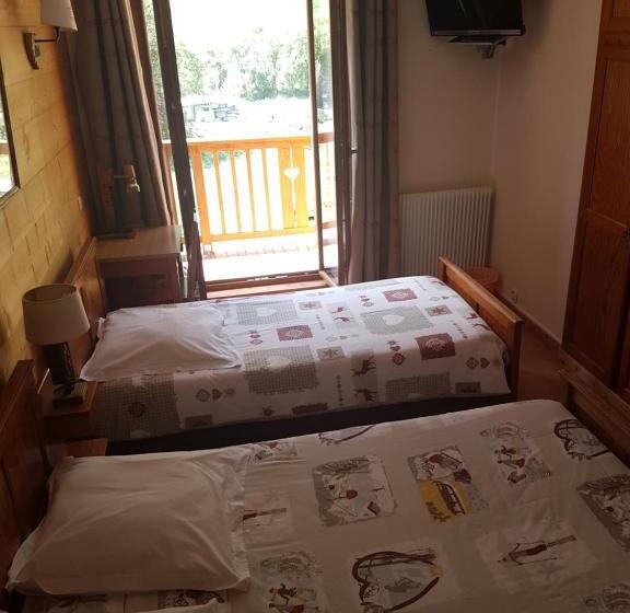 חדר סטנדרט לשלושה, Hôtel La Vanoise